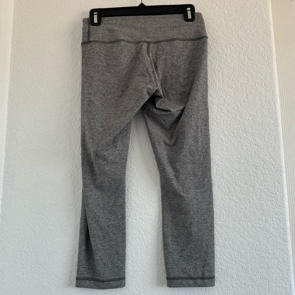 Lululemon Wunder under crop leggings - Picture 2 of 4